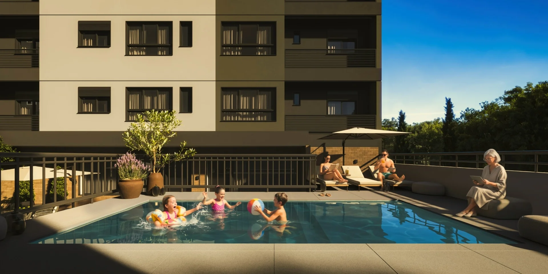 Piscina do Le Quattro Torri com moradores ao final da tarde